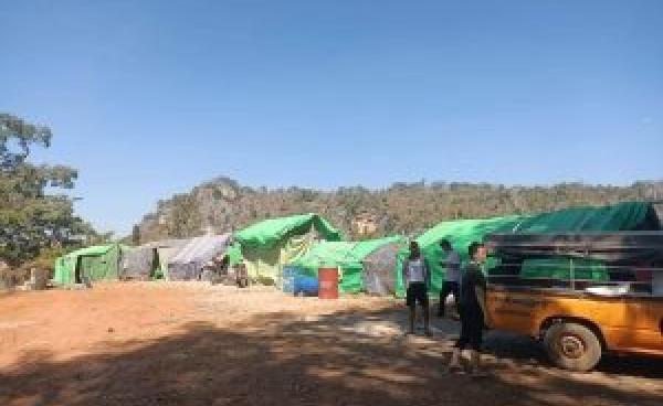 ဆီဆိုင် စစ်ရှောင်စခန်း