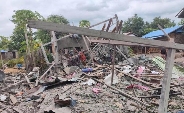 လွိုင်ကော်မြို့တွင်းက နေရာတချို့ကို တွေ့ရစဉ်။ (ဓါတ်ပုံ -ပေးပို့)