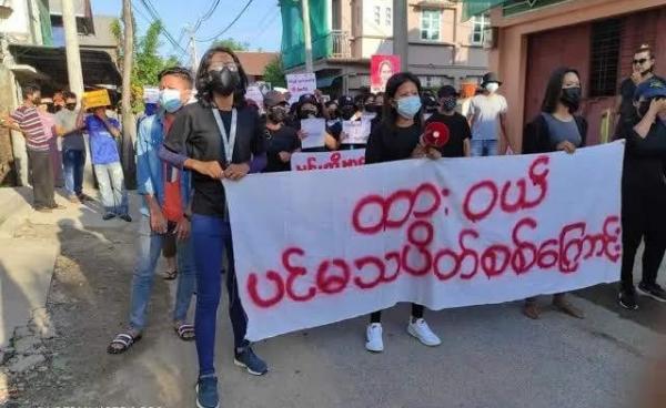 မေလအတွင်းက ထားဝယ်ပင်မသပိတ်စစ်ကြောင်း