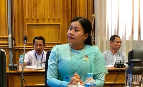 ဓာတ်ပုံ-ဒေါ်ထုမေ