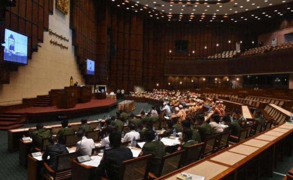 ယနေ့ ရန်ကုန်တိုင်းလွှတ်တော် ကျင်းပနေစဉ်။ ဓာတ်ပုံ-ရန်ကုန်တိုင်းဝန်ကြီးချုပ်ပေ့ချ်