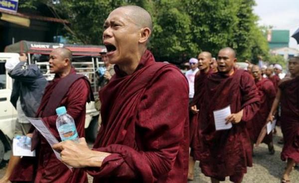 AsiaNews : Thousands of Buddhist residents of Arakan State