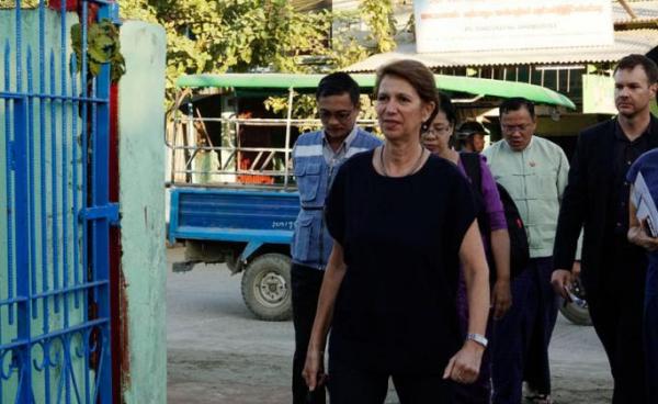 Christine Schraner Burgener (C), United Nations (UN) Special Envoy for Myanmar, visits a Hindu temple of Internally Displaced Persons (IDP) in Sittwe, Rakhine State, western Myanmar, 23 January 2019. Photo: Nyunt Win/EPA