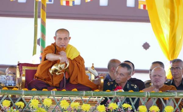 Photo by – องค์พระมหามัยมุนี บารมีสองแผ่นดิน/ထိုင်းနိုင်ငံ ချင်းမိုင်မြို့ မယ့်ရင်းမြို့နယ်ရှိ ထိုင်းစစ်သင်တန်းကျောင်းတွင် မိုင်းဖုန်းဆရာတော်တရားဟောစဉ် 