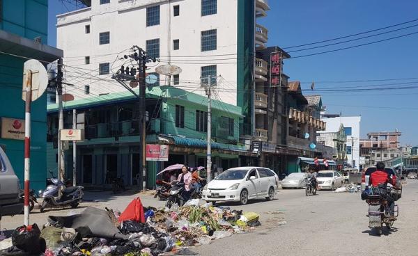 Photo by မူဆယ်သူ မူဆယ်သားများ Page – မူစယ်မြို့လယ်က အမှိုက်ပုံတချို့