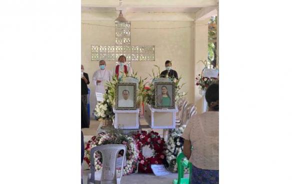 ဩဂုတ်လ(၂၃) ရက်နေ့ မှားယွင်းပစ်ခတ်မှုကြောင့် ကွယ်လွန်သူ ကိုစည်သူကိုကိုနှင့် မနှင်းဝေလှိုင် နာရေး။