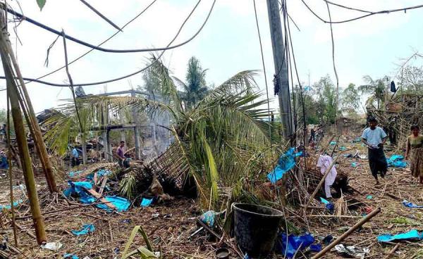 ၂၀၂၅ ခုနှစ်၊ မေလ ၁၃ ရက်တွင် ရသေ့တောင်မြို့နယ်၊ ထွန်းရဝေကျေးရွာကို စစ်ကောင်စီ ဗုံးကြဲပြီးနောက် တွေ့ရစဉ်။ ဓာတ်ပုံ - GEM