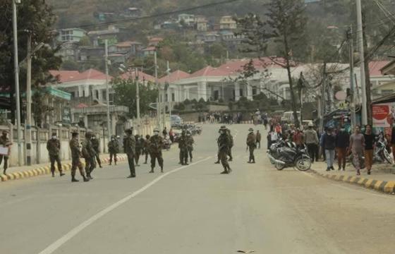 ဓါတ်ပုံ - ပုံဟောင်း (Crd)