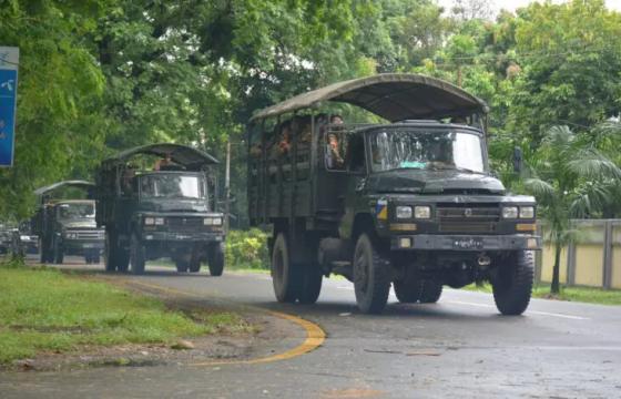 ဓာတ်ပုံ - (စစ်အုပ်စုတပ် စစ်ကြောင်းတစ်ခုအား တွေ့ရစဉ် / ပုံဟောင်း - Crd)