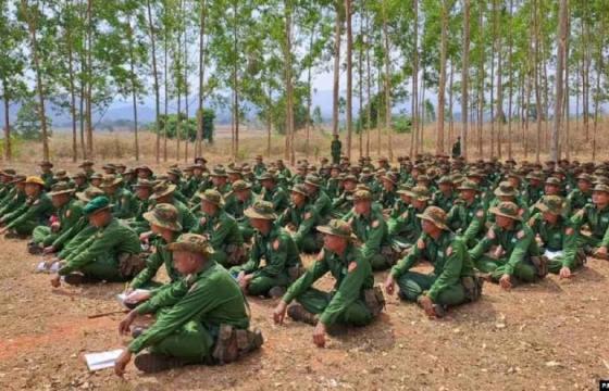 ဓာတ်ပုံ - စစ်အုပ်စုတပ်