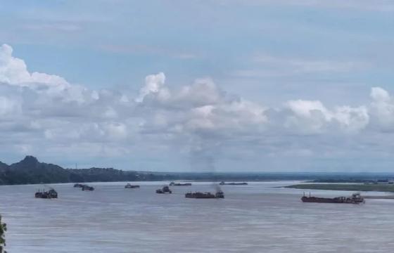 ဓာတ်ပုံ - (စစ်အုပ်စုတပ်၏ စစ်ရေယာဉ်အုပ်စု / Crd)