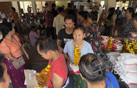 ဓါတ်ပုံ - (စစ်ရှောင်များ / Crd)
