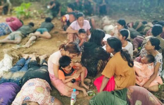 စက်တင်ဘာလ ၂ ရက်နေ့ စစ်သင်္ဘောအုပ်စု တိုက်ခိုက်ခံရပြီးနောက် ဖမ်းဆီးခံရသည့် တပ်မိသားစု ဝင် များ။