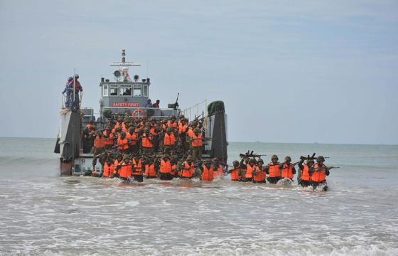 CINCDS / Military junta naval exercise.