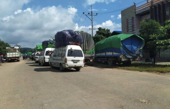 ဓာတ်ပုံ - (မန္တလေး - မြစ်ကြီးနား ကားလမ်းပိုင်းတစ်ခုကို တွေ့ရစဉ်။ / Credit)