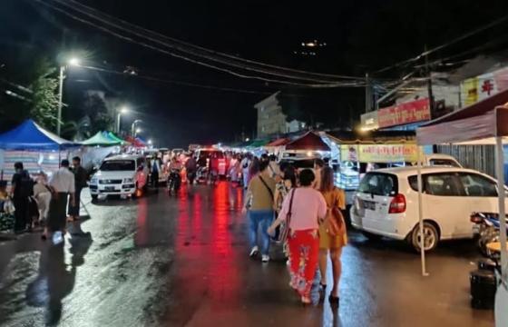 တောင်ကြီး ညစျေးတန်းမဖျက်ခင်ကပုံ